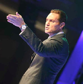 Darren Hardy.