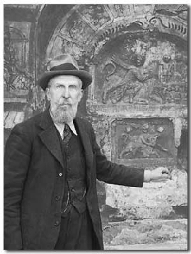 Franz Cumont.