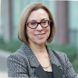 Gloria Mark.