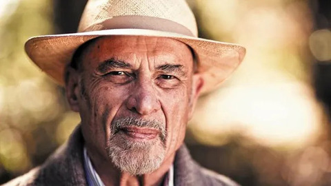 Irvin D. Yalom.