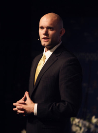 James Clear.
