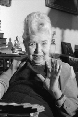 Maria Szepes.