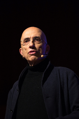 Menas Kafatos.