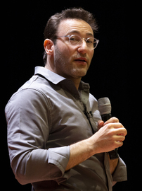 Simon Sinek.