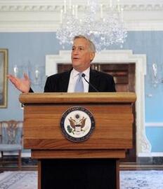 Walter Isaacson.